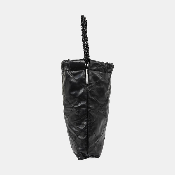 CHANEL 22 Medium Quilted Calfskin Black