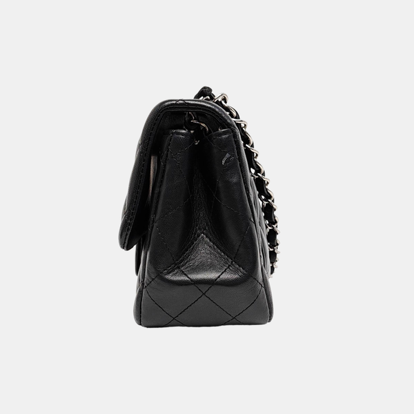 CLASSIC FLAP Mini Quilted Lambskin Black