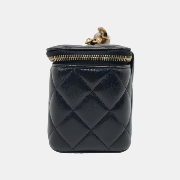 VANITY CASE Small Quilted Lambskin Black