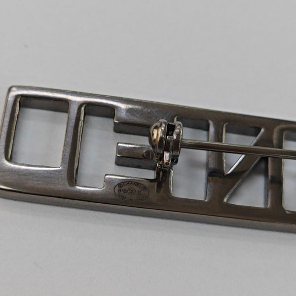 Metal Gray Brooch