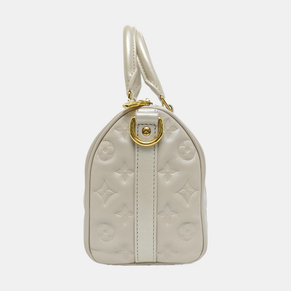 Authenticated pre-owned SPEEDY 22 Lambskin White - Shoulder Bag at Looply