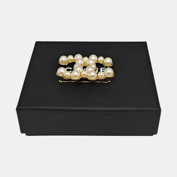 Vintage Metal Gold Brooch