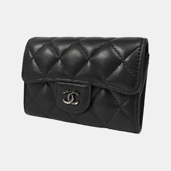 CLASSIC FLAP Quilted Lambskin Black Card Holder