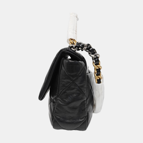 CHANEL 19 Small Quilted Lambskin Black