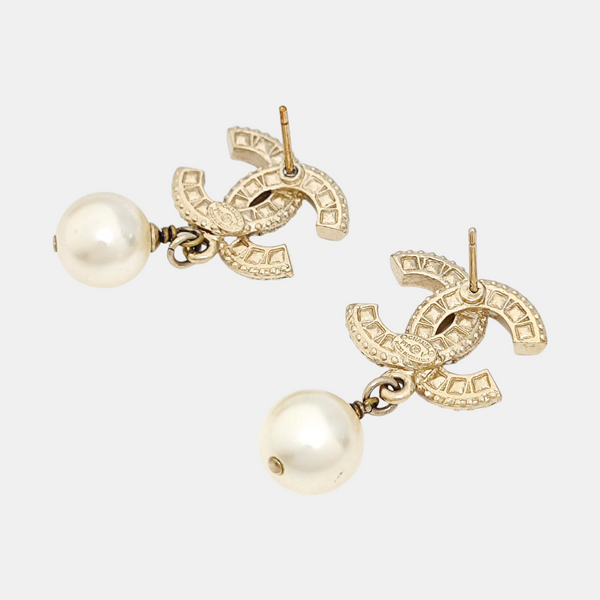 CC Logo Metal Gold Earrings