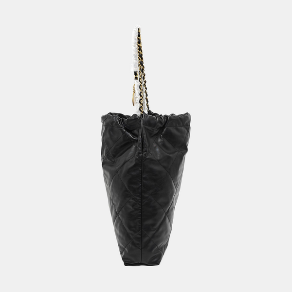 CHANEL 22 Medium Quilted Calfskin Black