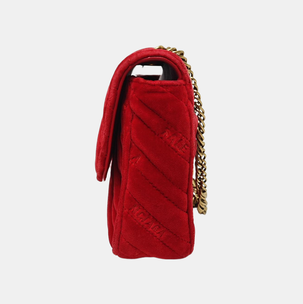BB Velvet Red
