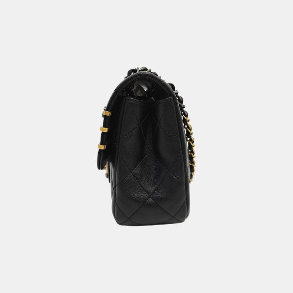 CLASSIC FLAP Mini Quilted Lambskin Black