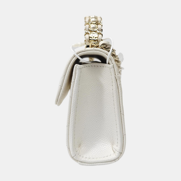 TRENDY CC Quilted Grained Calfskin White