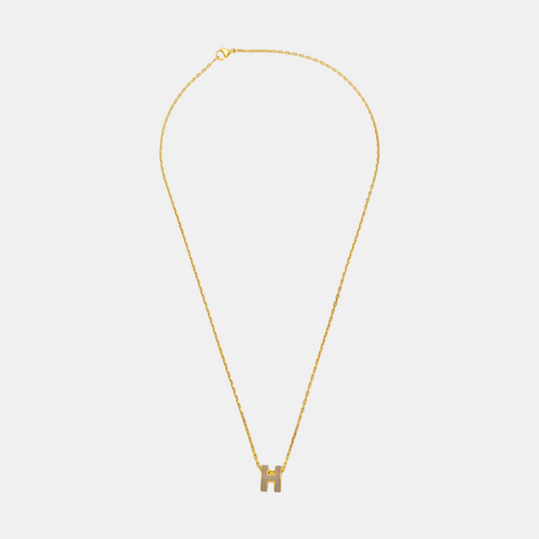 Collar Pop H de metal dorado