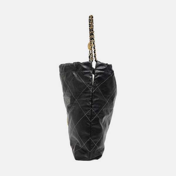 CHANEL 22 Small Quilted Calfskin Black