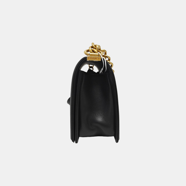 BOY CHANEL Medium Quilted Calfskin Black