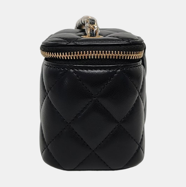 Authenticated pre-owned VANITY CASE Small Quilted Lambskin Black - Crossbody Bag at Looply