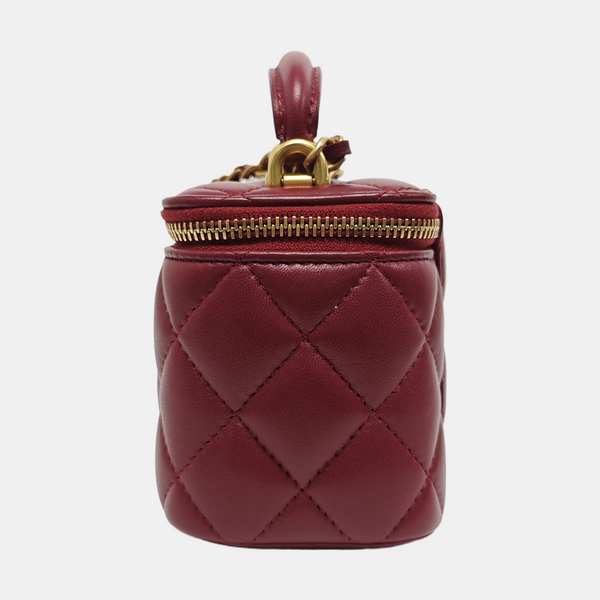VANITY CASE Mini Quilted Lambskin Red