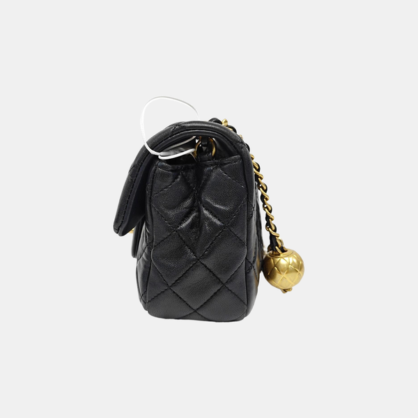 CLASSIC FLAP Mini Quilted Lambskin Black