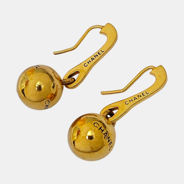 Metal Gold Stud Earrings