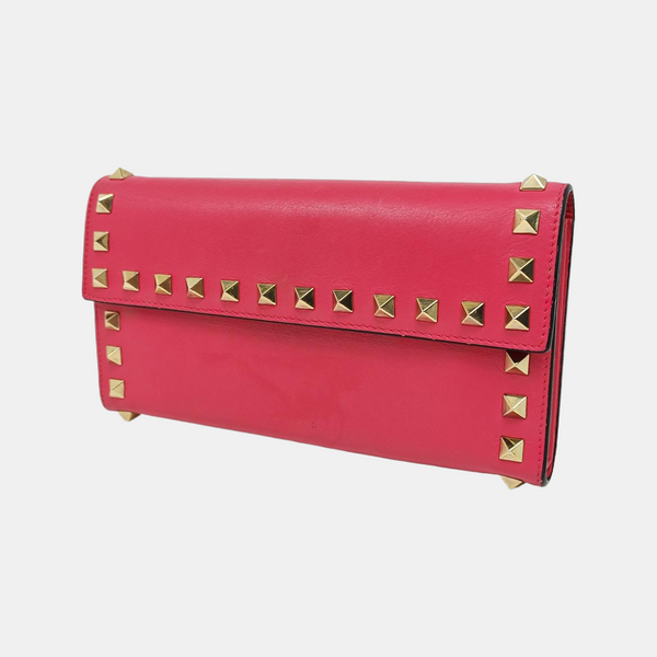 Authenticated pre-owned Rockstud Calfskin Red Wallet - Wallet at Looply