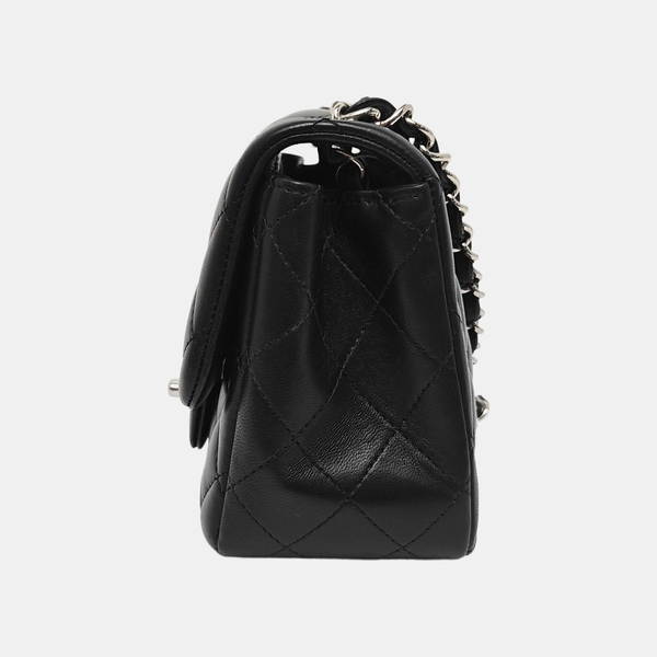 CLASSIC FLAP Mini Quilted Lambskin Black