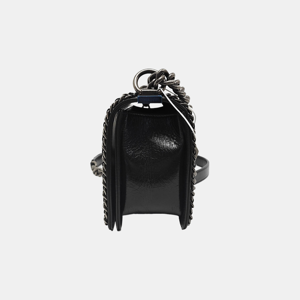 Authenticated pre-owned BOY CHANEL Medium Quilted Calfskin Black - Shoulder Bag at Looply