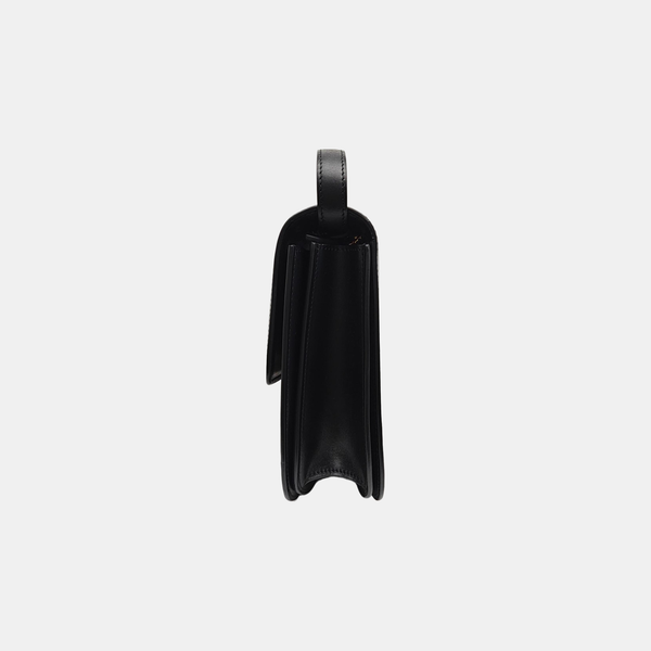 CLASSIC BOX Medium Calfskin Black