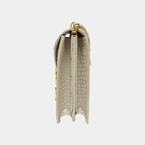 Authenticated pre-owned CASSANDRA Calfskin White - Shoulder Bag at Looply