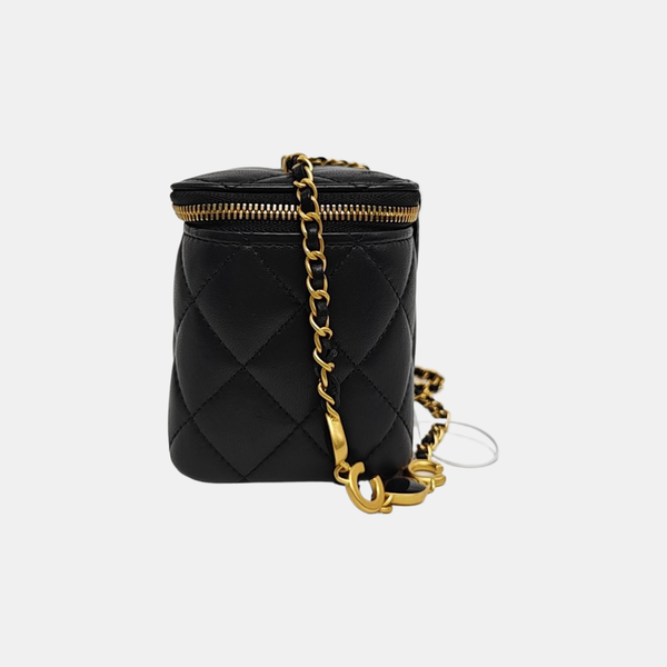 VANITY CASE Small Quilted Lambskin Black
