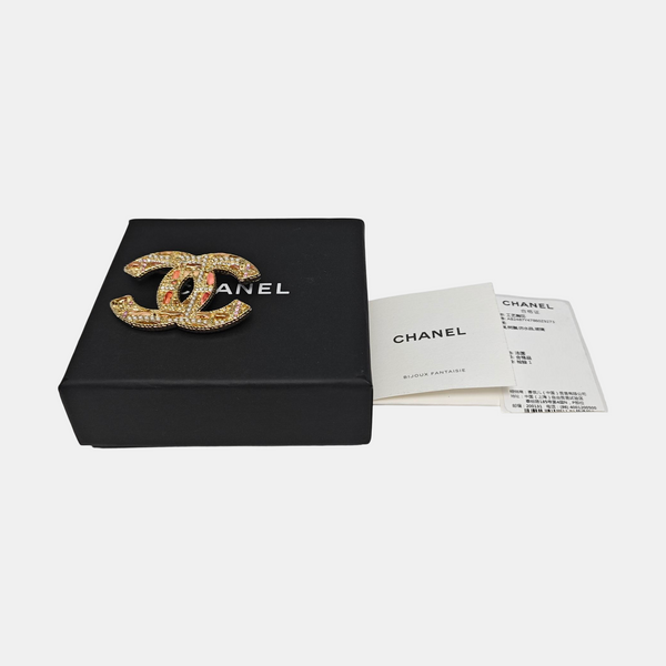 CC Logo Metal Gold Brooch