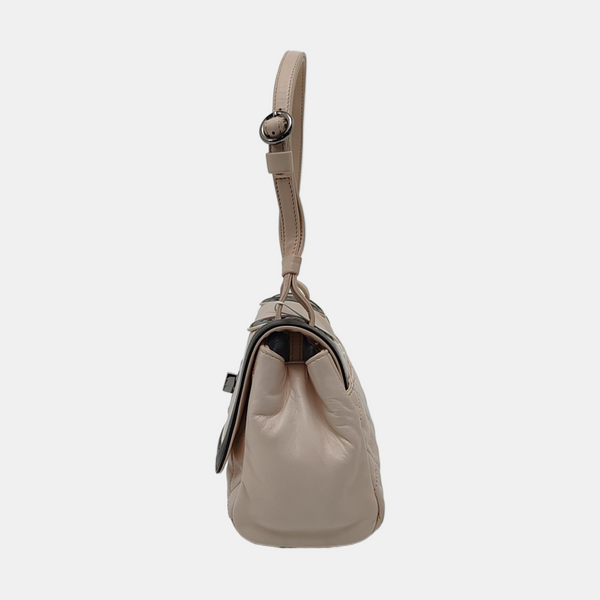 Authenticated pre-owned 2.55 Quilted Lambskin Beige - Shoulder Bag at Looply