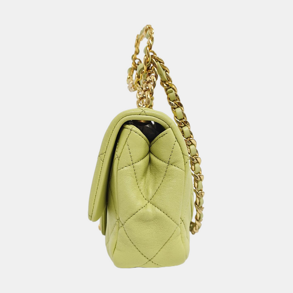Authenticated pre-owned CLASSIC FLAP Mini Quilted Lambskin Green - Shoulder Bag at Looply