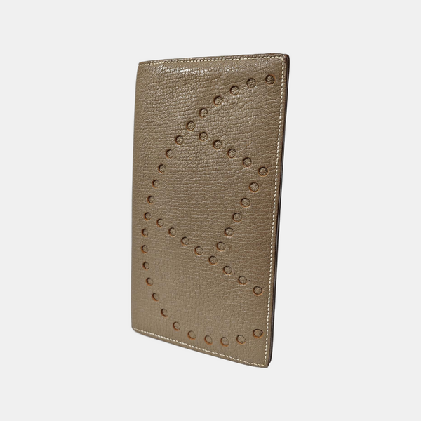 Evelyne Chèvre Mysore Gray Wallet
