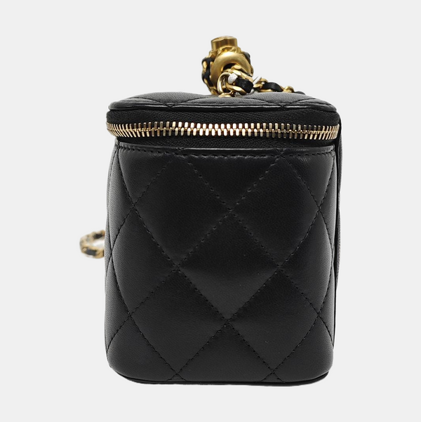 VANITY CASE Small Quilted Lambskin Black