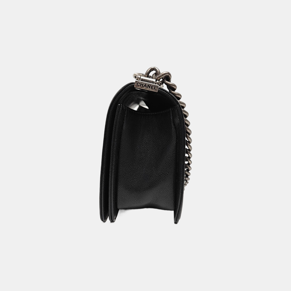 BOY CHANEL Medium Chevron, Quilted Grained Calfskin Black
