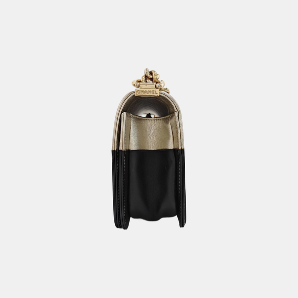 Authenticated pre-owned BOY CHANEL Medium Calfskin Black - Crossbody Bag at Looply