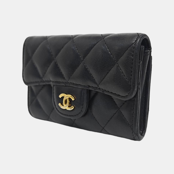 CLASSIC FLAP Quilted Lambskin Black Card Holder