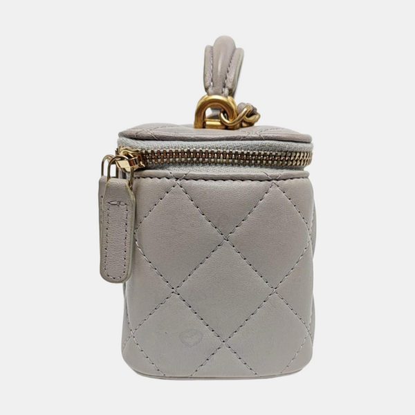 VANITY CASE Mini Quilted Lambskin Gray