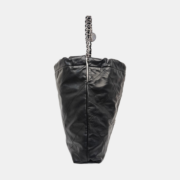 CHANEL 22 Medium Quilted Calfskin Black