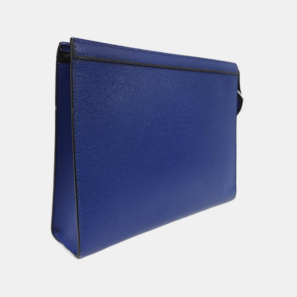 Pochette Voyag MM Calfskin Blue