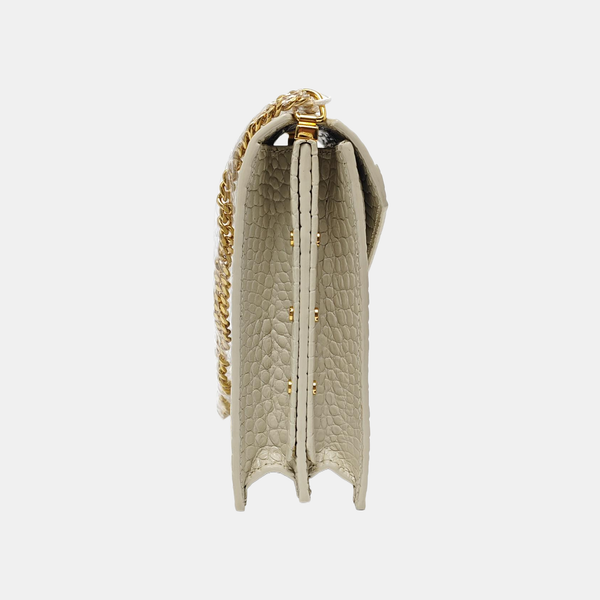 Authenticated pre-owned CASSANDRA Calfskin White - Shoulder Bag at Looply