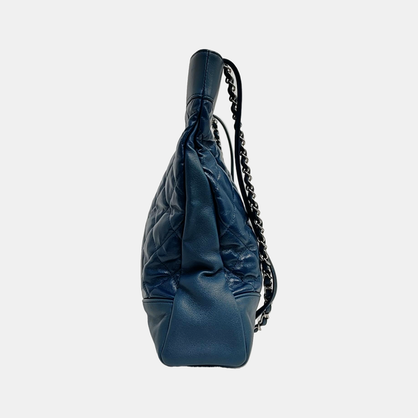 CHANEL 31 Large Quilted Calfskin Blue