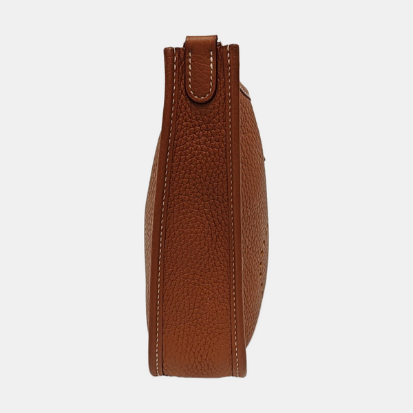 Evelyne TPM Clemence Brown