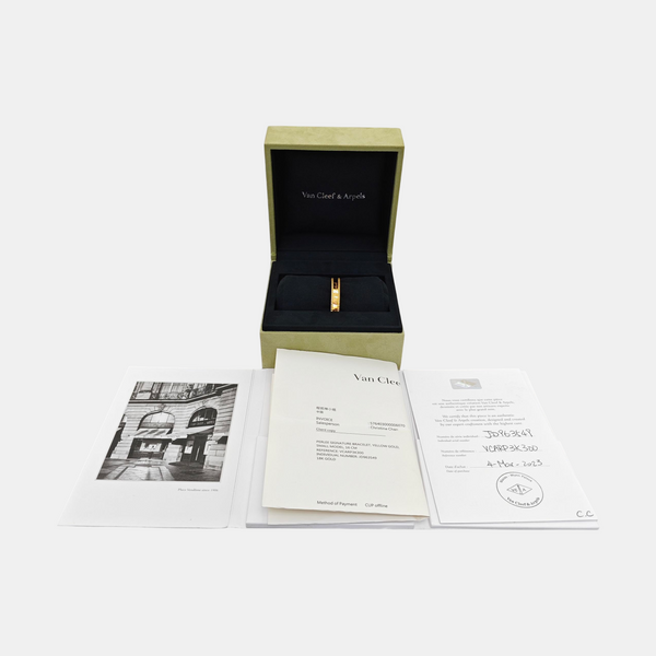 Perlée Signature 18k Gold Bangle