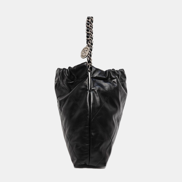 CHANEL 22 Medium Quilted Calfskin Black