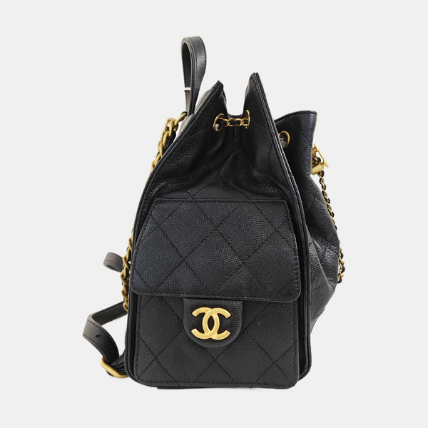 CHANEL 25 Medium Quilted Grained Calfskin Black