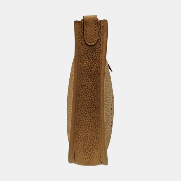 Evelyne TPM Clemence Brown