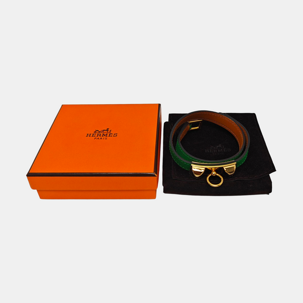 Rivale Metal Green Bangle