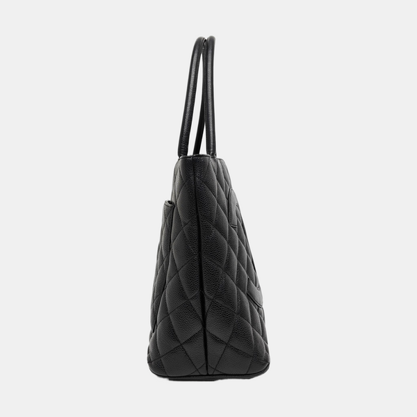 MEDALLION Quilted Grained Calfskin Black
