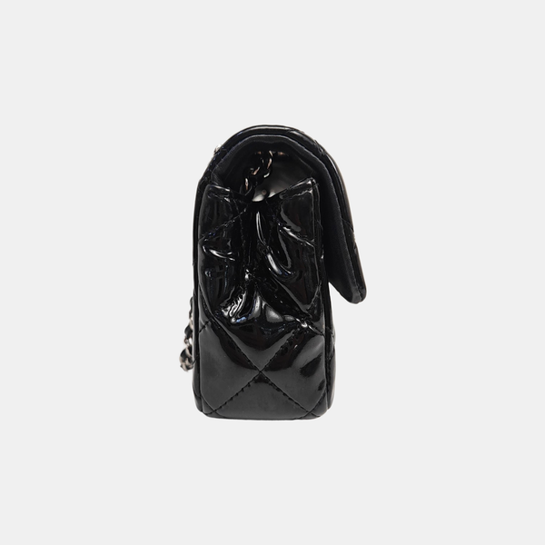 CLASSIC FLAP Super Mini Quilted Patent Leather Black