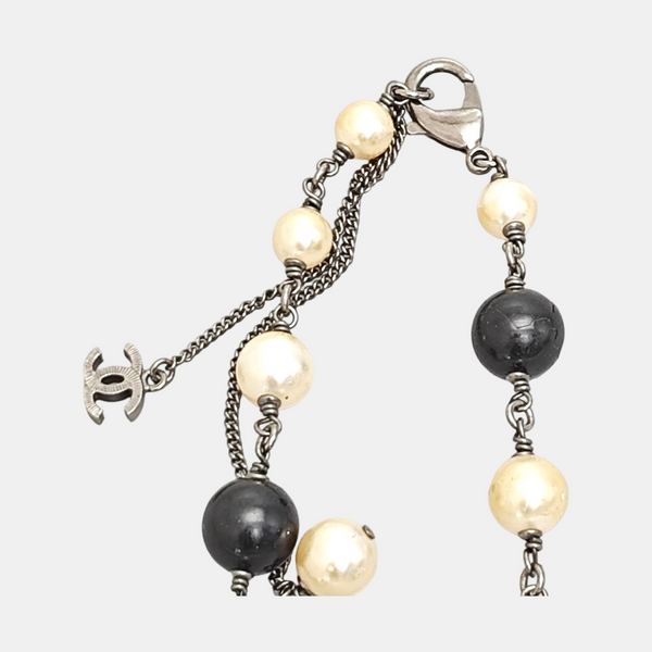 Faux Pearl White Necklace
