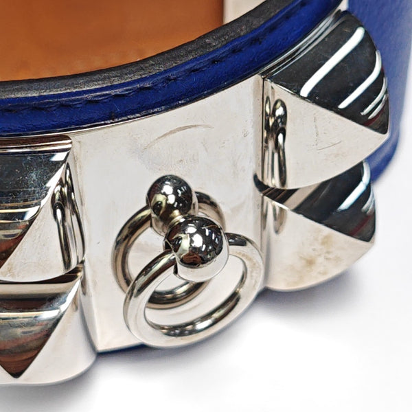 Collier De Chien Metal Blue Bangle
