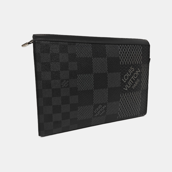 Pochette Voyag MM Damier Graphite Coated Canvas Gray